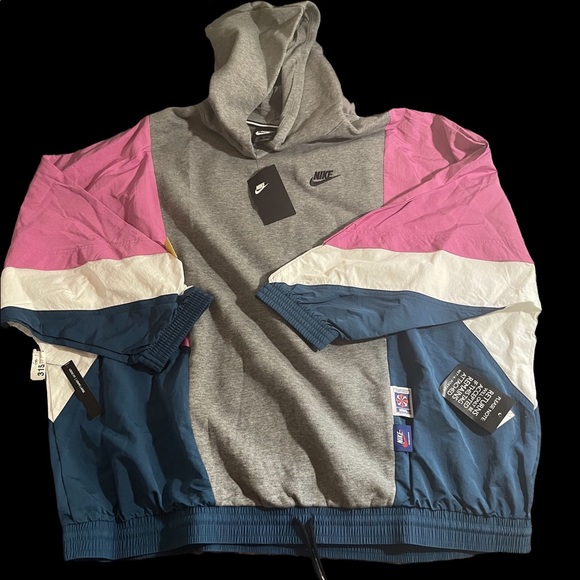 Nike Tops - brand new Nike loose fit sweatshirt
